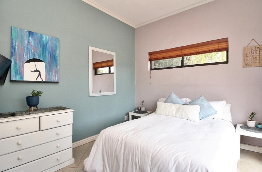 5 Bedroom Property for Sale in High Riding Country Estate Western Cape
